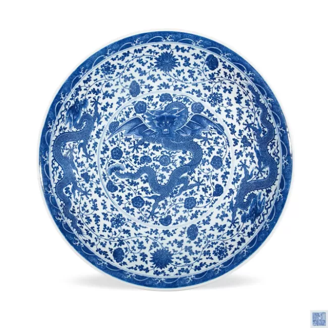青花应龙穿花纹大盘