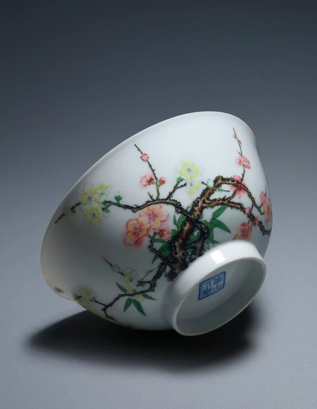 月影寒梢——望星楼典藏雍正御制珐琅彩“梅竹双清”图碗